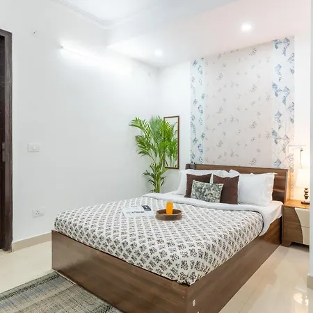 Homlee-Vintage 2Bhk-Ndls-Lift-Bharat Mandapam Apartamento